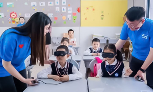 5G＋VR/AR進校園賦能黨史學習教育，讓黨史“動”起來
